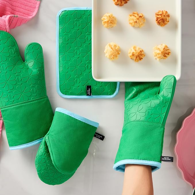 Kate Spade New York Spade Flower Soft Silicone Mini Oven Mitt 2-Pack Set, Heat Resistant, Flexible Non-Slip Silicone Grip, Green/Blue, 5.5"X8"