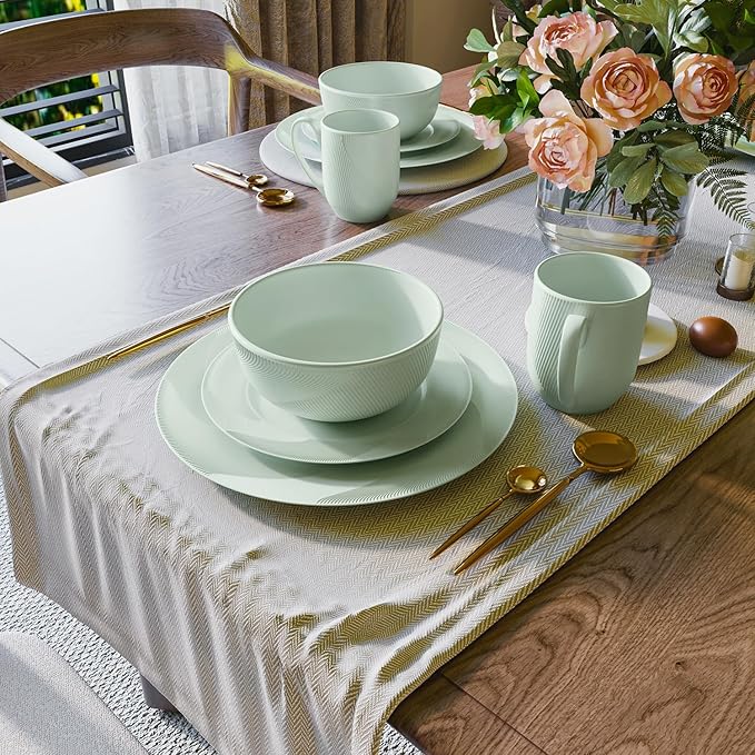 Yoshy Bone China Dinnerware with Lightweight Durable Chip Resistant Design Service for 4 (16 Piece - Service for 4, Willowmist)
