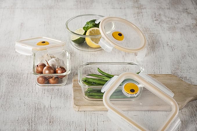 LOCK & LOCK Purely Better Glass Food Storage Container with Steam Vent Lid, Round-32 oz, Clear