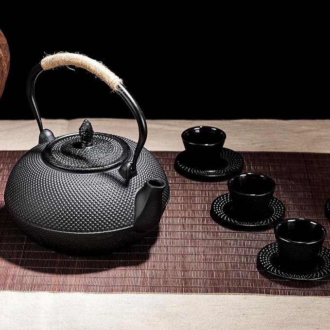 YJX 101 fl oz Extra Large and Heavy Cast Iron Teapot for Stovetop Safe, Black Tea Kettle with Stainless Steel Tea Balls for Loose Tea, Cast Iron Tea Pot for 6 to 10 People, 3000ml Japanese Tetsubin