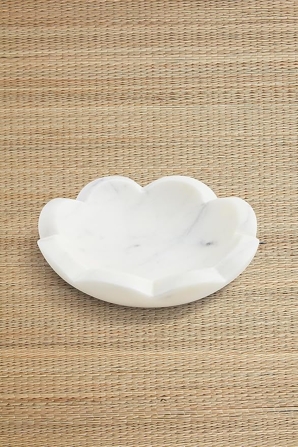 Mud Pie Scallop Marble Dish; 4.5" X 4.5"