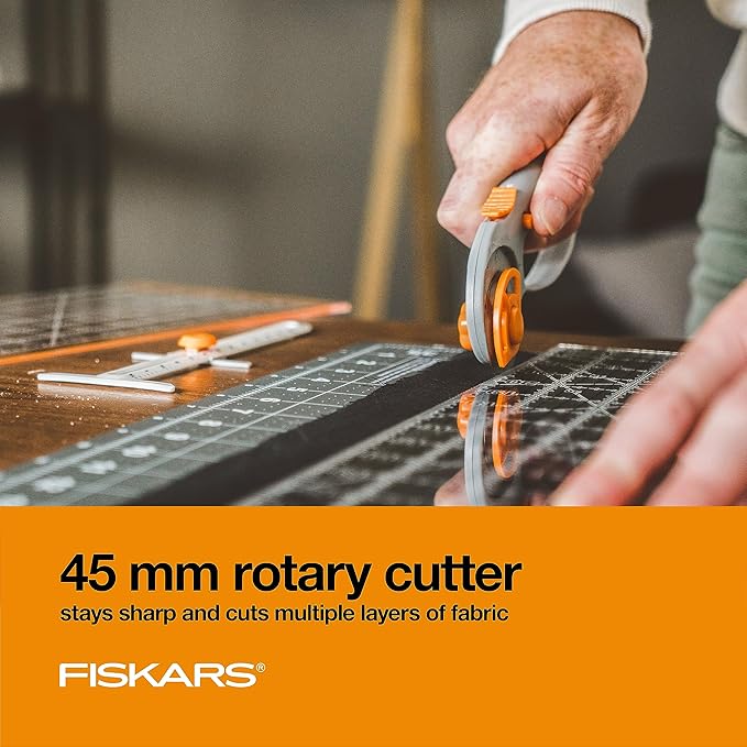 Fiskars Loop Set, Rotary Cutter with 45mm Steel Blade, Sewing Ruler for Precise Measures, Folding Cutting Mat for All Fabric Cutting Needs, Grey